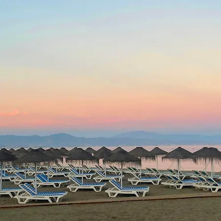 Isla Puerto Marina *