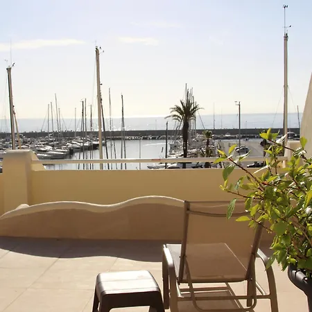 Isla Puerto Marina