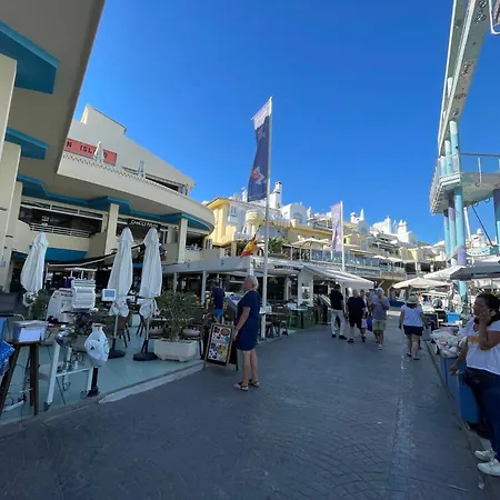 Isla Puerto Marina *